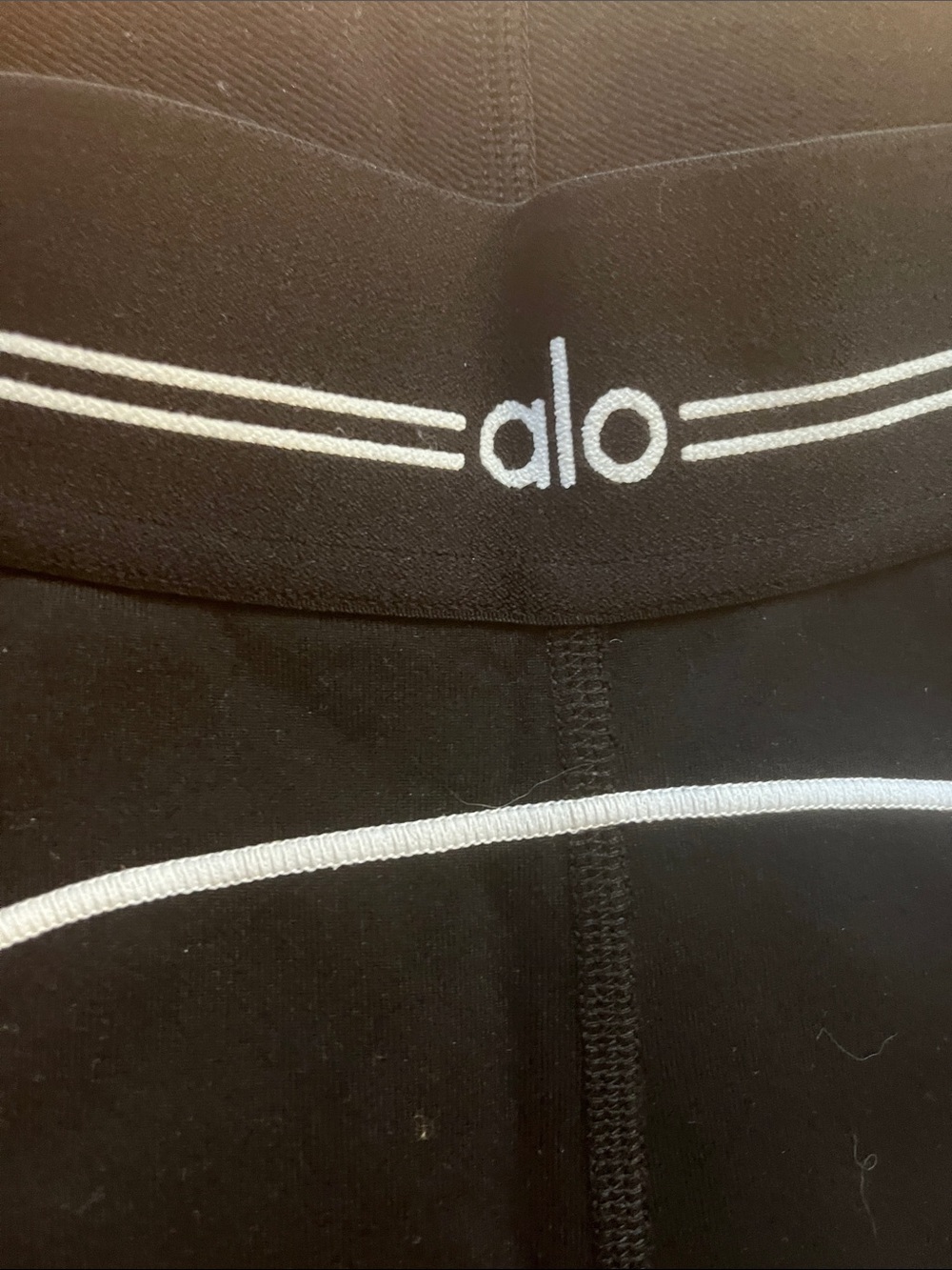 ALO Yoga airbrush high waisted leggings - Picture 3 of 7